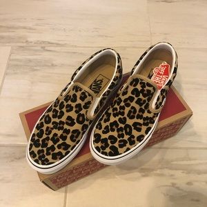 Women’s leopard print Vans